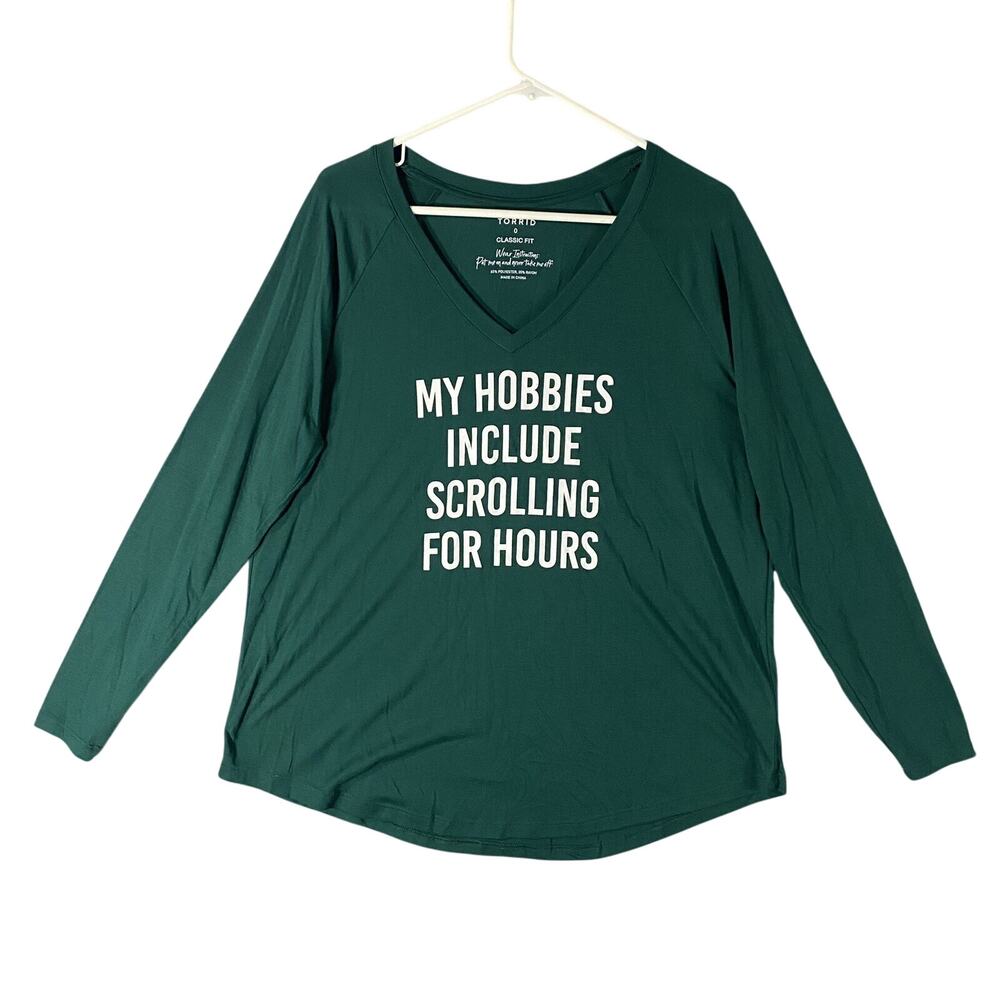 Torrid Classic Fit Raglan Hobbies Scroll Hours Long Shirt Green Size 0 Large